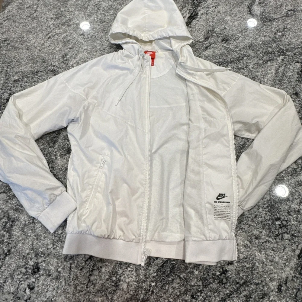 Nike Full Zip‎ Windrunner Hooded Windbreaker Jacket - Sail Off White Medium #576